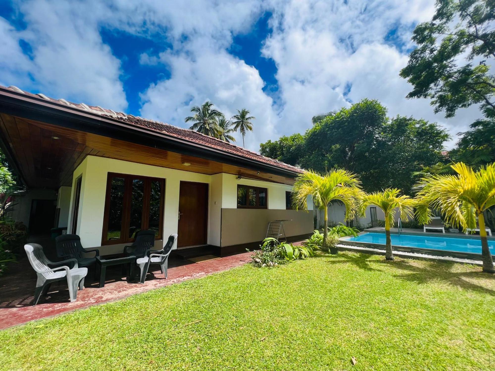 Jaya Villa Хіккадува Екстер'єр фото